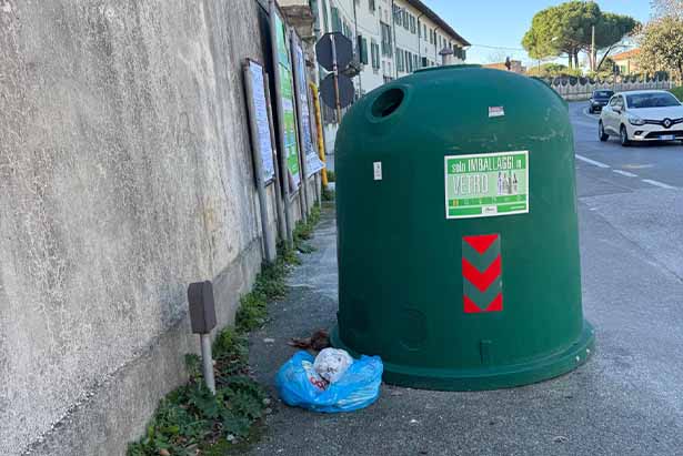 abbandono rifiuti abbandono rifiuti